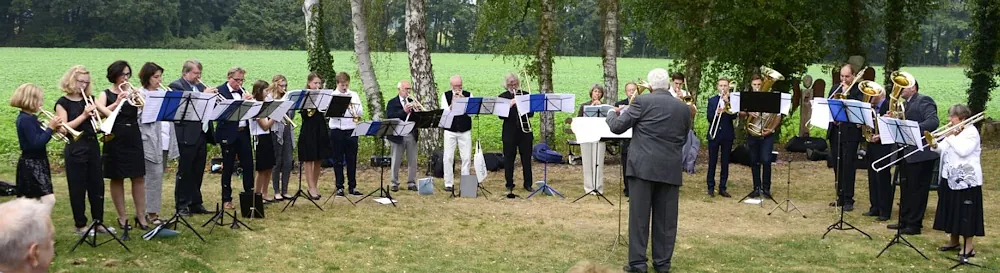 Posaunenchor bei Freiluftkonzert