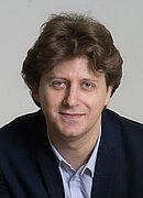 Passfoto Filip Peoski