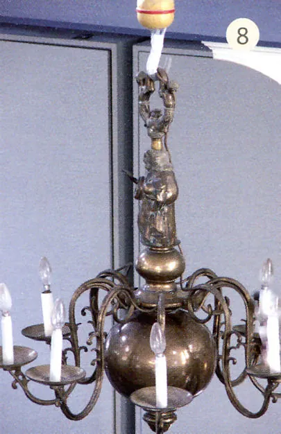 Beschreibung in nebenstehendem Text