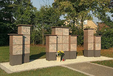 Teil des Friedhofs mit Kolumbarium